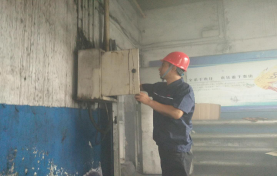 股份洗煤廠消防應(yīng)急演練活動(dòng)報(bào)道(1)(2)386.png 股份洗煤廠消防應(yīng)急演練活動(dòng)報(bào)道(1)(2)386.png